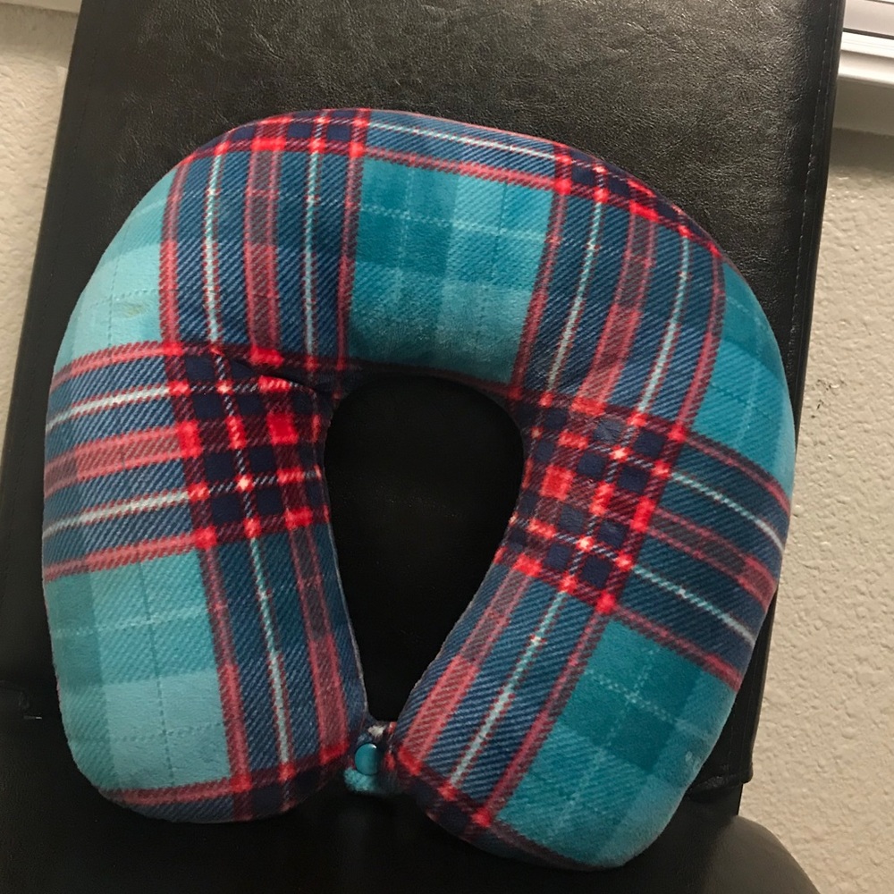 Neck pillow